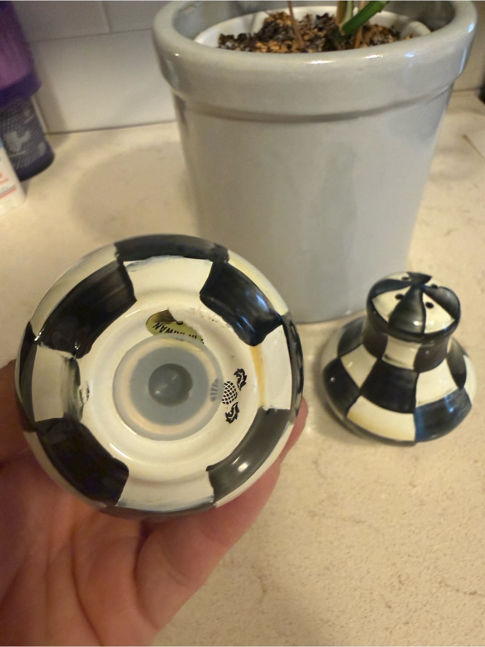 MacKenzie-Child’s *NWOT Courtly Checked Salt and Pepper Shakers - Picture 2 of 3